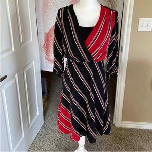 White House Black Market silk dress size 4!